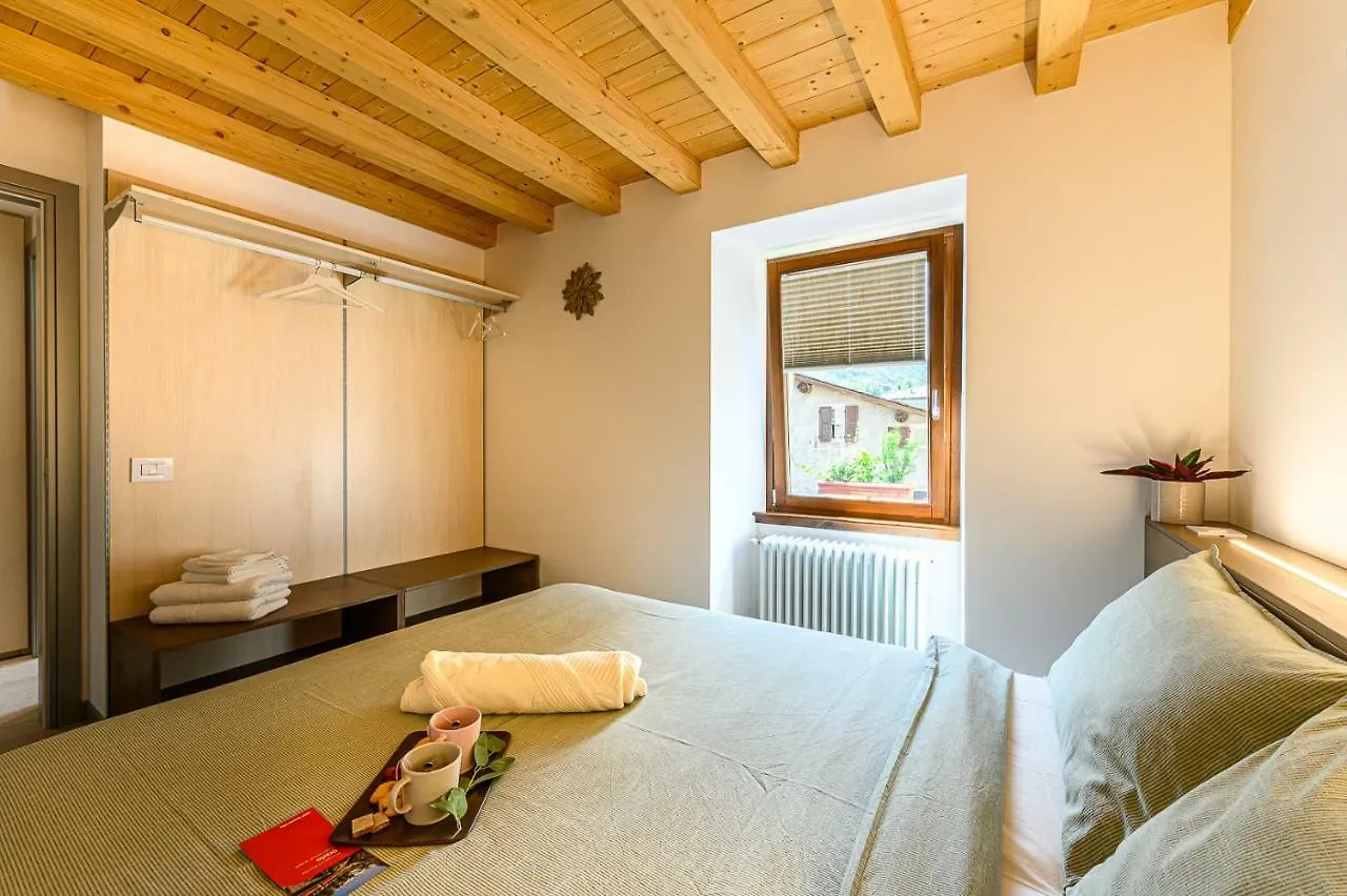 Old Town Apartments Tirano 0*,