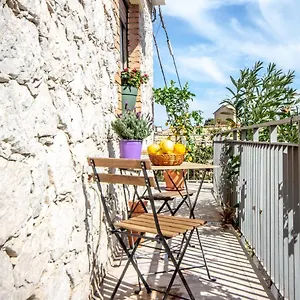  Apartment Casa Leonida Italy