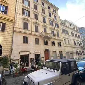 https://monti-old-rome-apartment.it-romehotels.com